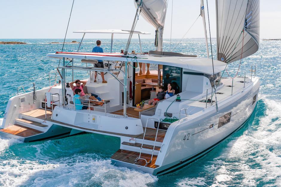 Lagoon 42 image